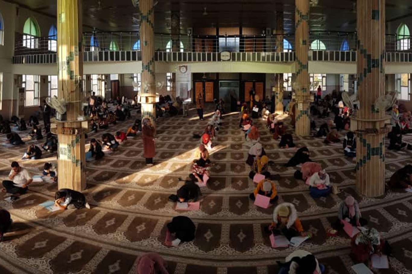 Irak Kürdistanı'nda "40 Hadis" yarışması düzenlendi Irak Kürdistanı'nda "40 Hadis" yarışması düzenlendi